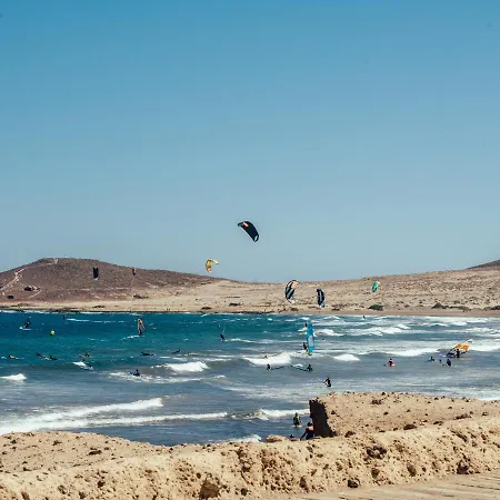 Amigos Nest אכסניה