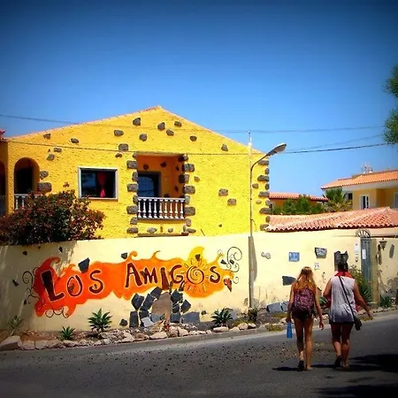 אכסניה Amigos Nest