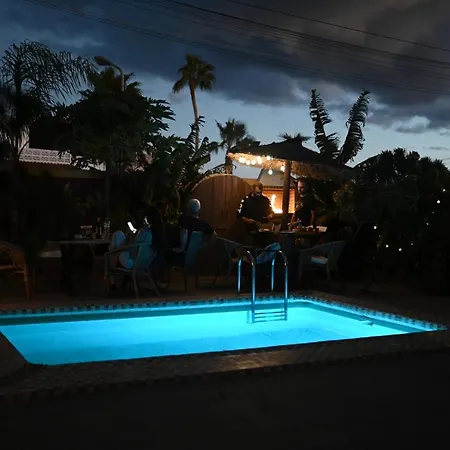 Hostel Amigos Nest