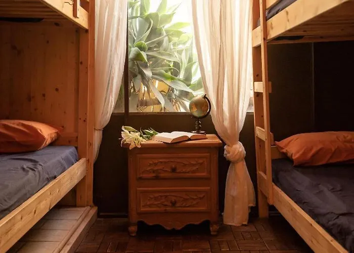 Amigos Nest * La Mareta