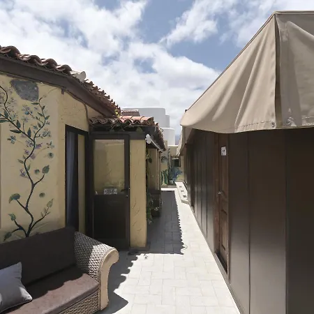 Amigos Nest Hostel *
